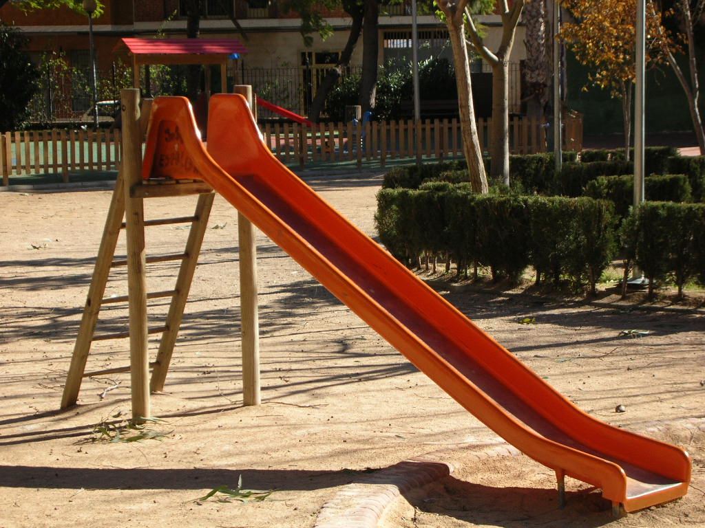 JUcarii de exterior pentru copii